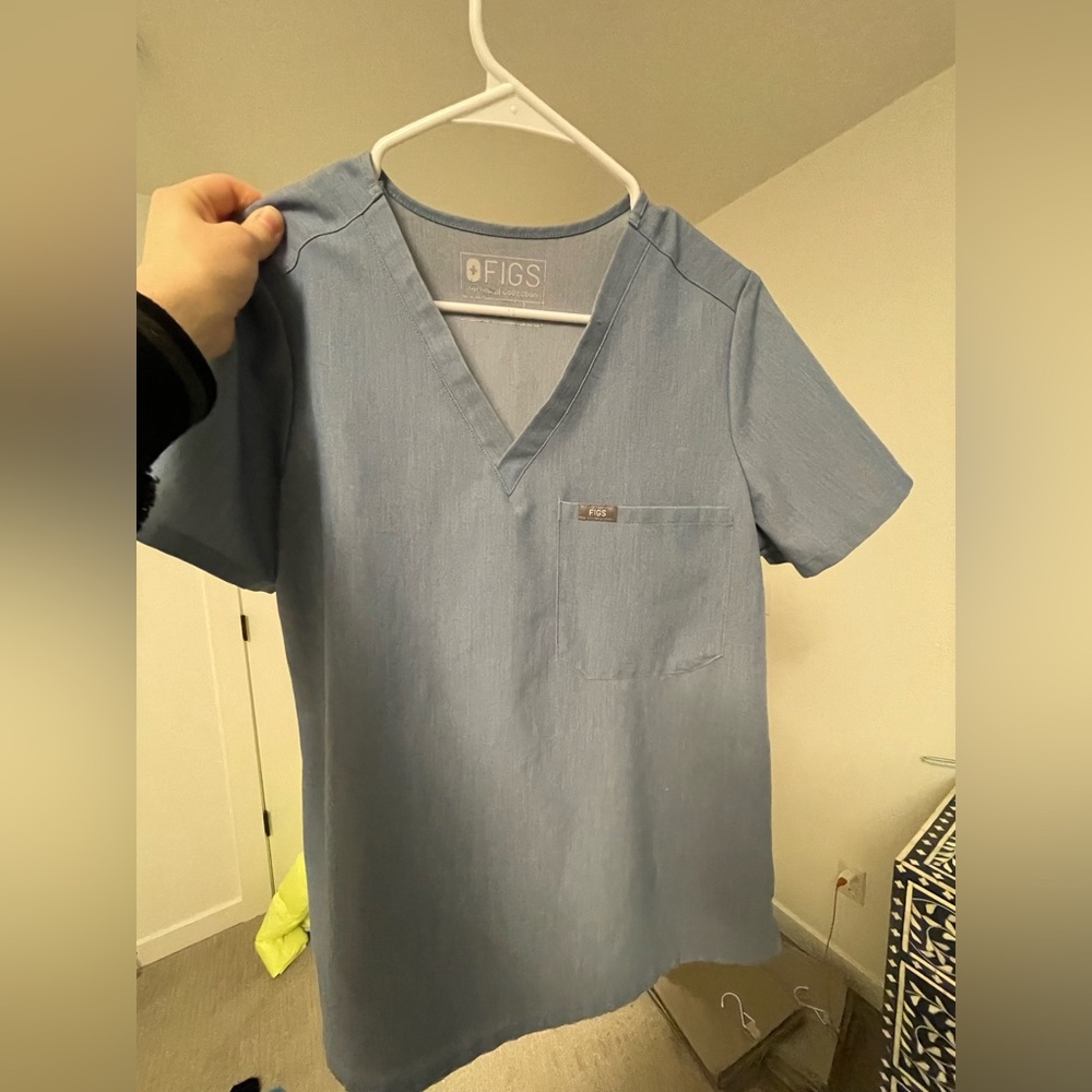 Figs scrub top, blue, medium, gently worn